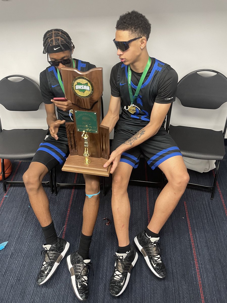 xzaee4's tweet photo. State champion💍4️⃣ https://t.co/lp2cKPsuF2