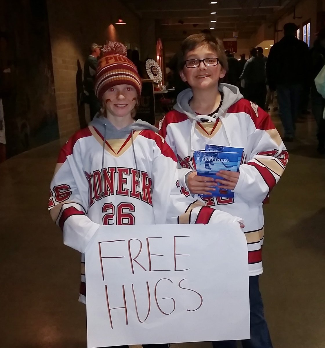 jbhallam's tweet photo. @AltitudeTV favorite CO hockey moments. The softer side of hockey. @DU_Hockey #JrPioneers https://t.co/MbDlgRhJYT