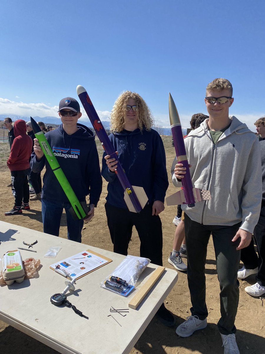 ErieEngineering's tweet image. Last Friday we had 3️⃣ teams get a qualifying flight off for TARC. Thanks for the support from @MrColinRickman (&amp;amp;team) @TigersPrincipal &amp;amp; @ErieCOPolice It was a great way to 🚀 blast 🚀 into Spring Break!!