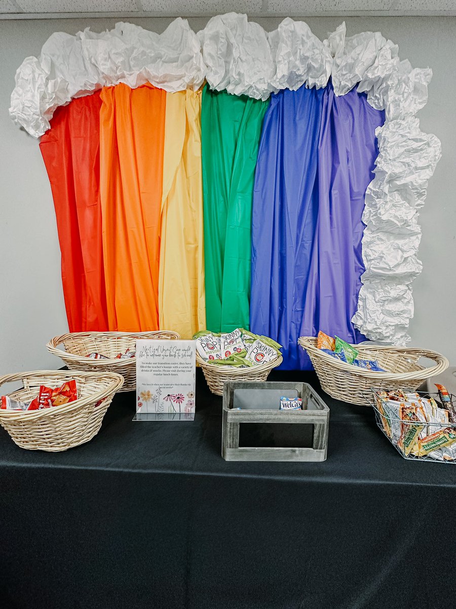 Thank you to our <a href="/KatyISD_PIE/">Katy ISD PIE</a> partner, Next Level Urgent Care for the yummy treats we found at the end of this rainbow! A great surprise to kick off our week after a relaxing Spring Break! #fielderpride <a href="/FielderElem/">Edna Mae Fielder Elementary</a>