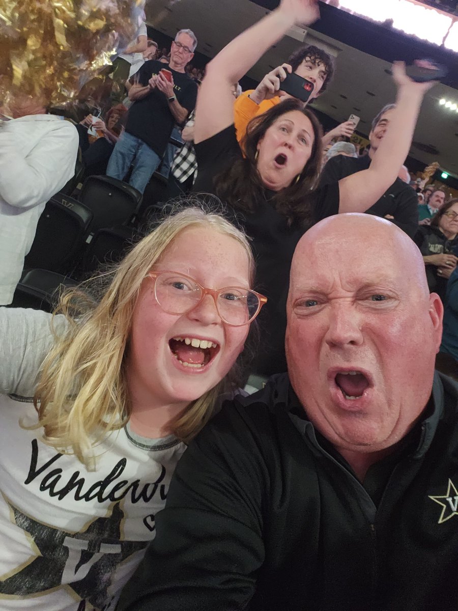 kenhampton2001's tweet photo. @VandyMBB @tyrinlawrence We were there! #iconic #herfirstgame #girldad
#anchordown #vandy https://t.co/IiJr6ztLNZ