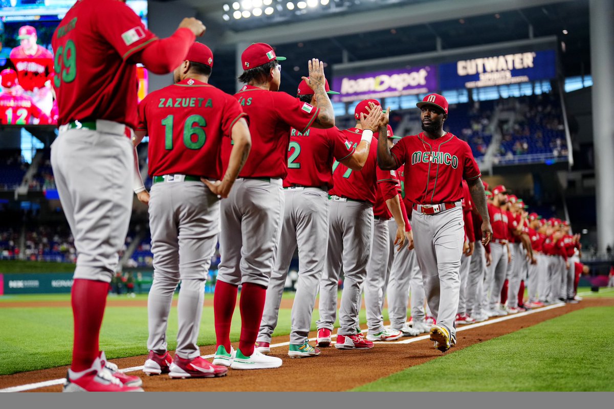 Shawn_Spradling's tweet photo. This is the greatest Mexican National Baseball Team of all time. https://t.co/6tQqoR7K3f