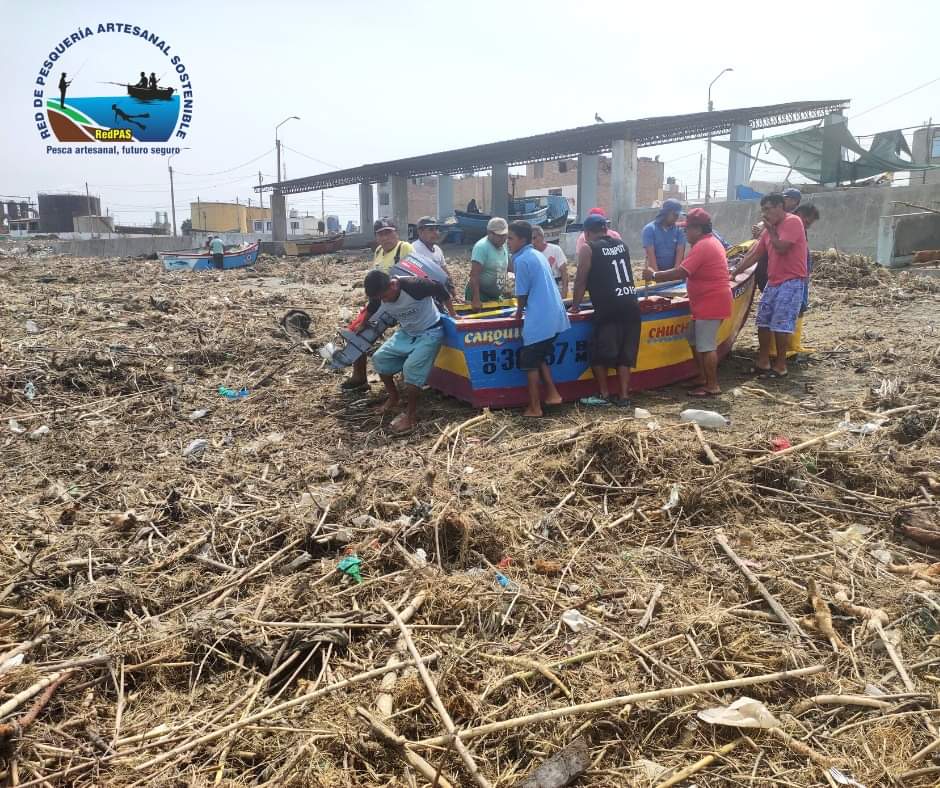 RedPAS2023's tweet photo. #RedPASInforma
Le compartimos algunas imágenes del estado de las playas en Caleta de Carquín de #Huaura del viernes 17 de marzo.
Esto ocurre debido al aumento del caudal del río, los huaycos y lluvias, que arrastran consigo restos de árboles y residuos sólidos.
#RedPAS https://t.co/NJVlv4MsoL