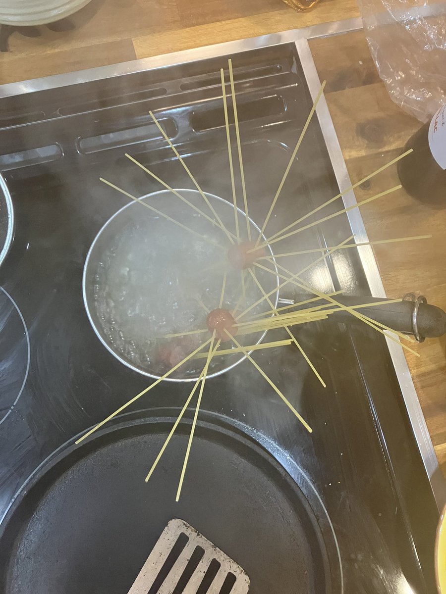ADunbot's tweet photo. @WorldIsSquare @kalervideo Are you going to do this with the wieners? https://t.co/DpZNBqn0sE