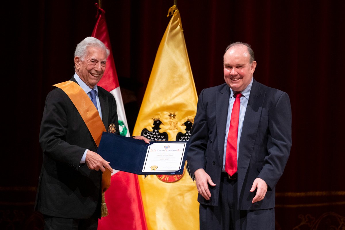 Municipalidad de Lima on Twitter: ""Es un honor y privilegio darle la