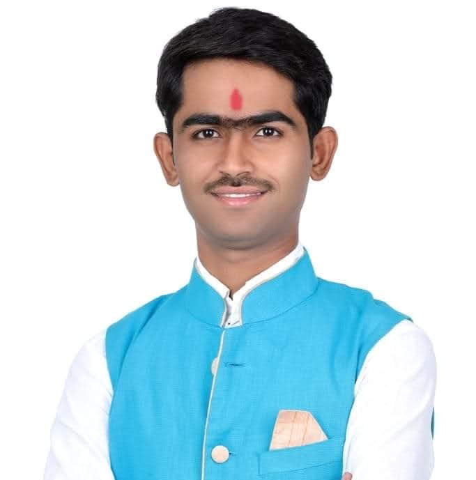 ganeshdevda's tweet image. पंचायत समिति गोगुंदा के पूर्व प्रधान व वर्तमान में उदयपुर के उप जिला प्रमुख श्रीमान पुष्कर जी तेली को जन्मदिवस की हार्दिक शुभकामनाएं एवं बहुत-बहुत बधाई @pushkartelibjp @DrSatishPoonia @VasundharaBJP @BJP4UdrDehat @BJP4Rajasthan @cpjoshiBJP @Gulab_kataria @alluarjun