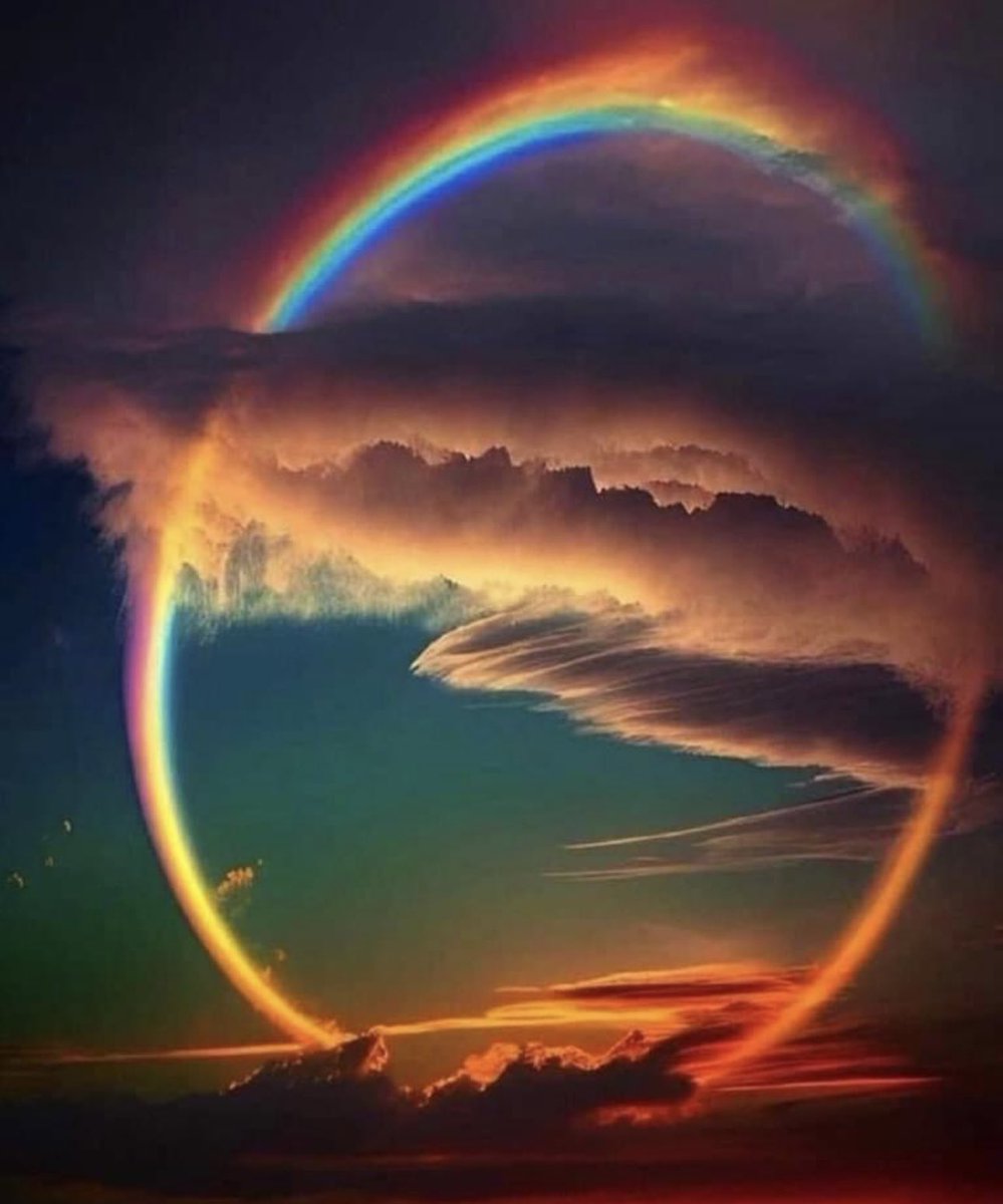 An amazing image of a full rainbow captured at 30,000 feet by pilot Lloyd J. Ferraro. Rainbows are actually full circles, but we usually only see half of the arc from Earth.