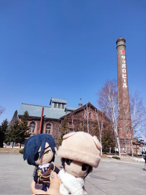 北の大地3日目だ。今日は広島に向けて帰る日だから控えめになるぞ。まずはサッポロビール園でジンギスカン!味付けジンギスカンの6種食べ比べだ。色んな味がして、肉は最高に柔らかくて大満足だぜ!!美味いぞ!! 