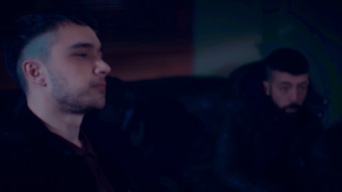 ¿Alguien nos sigue?

Así es..

DAMALI PAGO DE SANGRE #Cukur