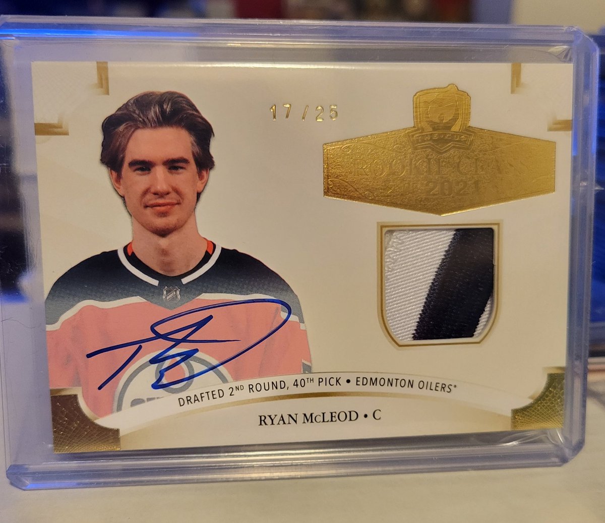 Iwantadonair's tweet photo. Monday mail day part 2! #Oilers #Clouder https://t.co/qSijDx1g22