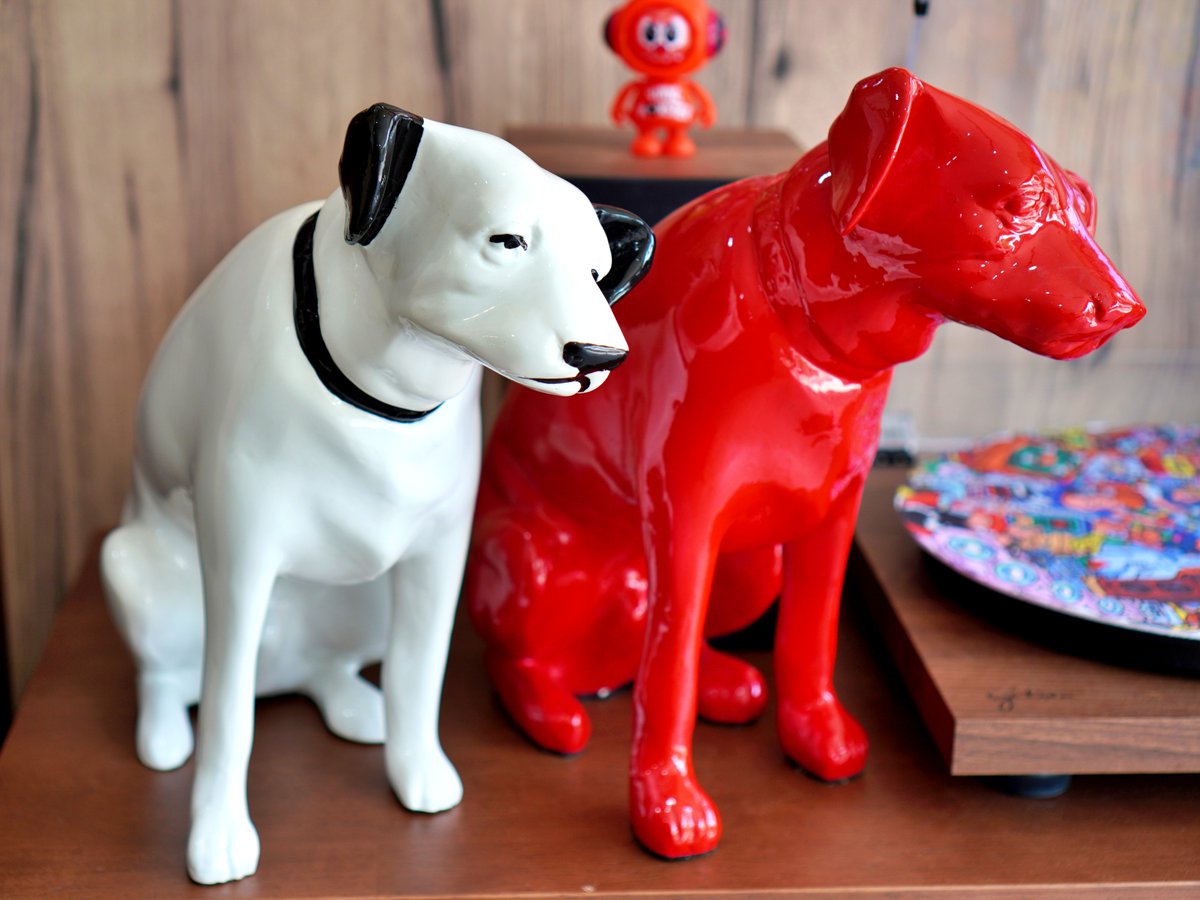 chiva_record's tweet photo. รูปปั้นเซรามิค 𝗩𝗶𝗰𝘁𝗼𝗿 𝗡𝗶𝗽𝗽𝗲𝗿 🐶🐶

Color : White, Red 🤍❤️
ขนาด : สูง 33 ซม. กว้าง 15 ซม.

👉 ราคาตัวละ 2,500 บ.
📦 ค่าจัดส่ง 200 บ.

#ชีวาเรคคอร์ด
#chivarecord
#แผ่นเสียงเพลงไทย #แผ่นเสียงสากล https://t.co/i73unuKOtS