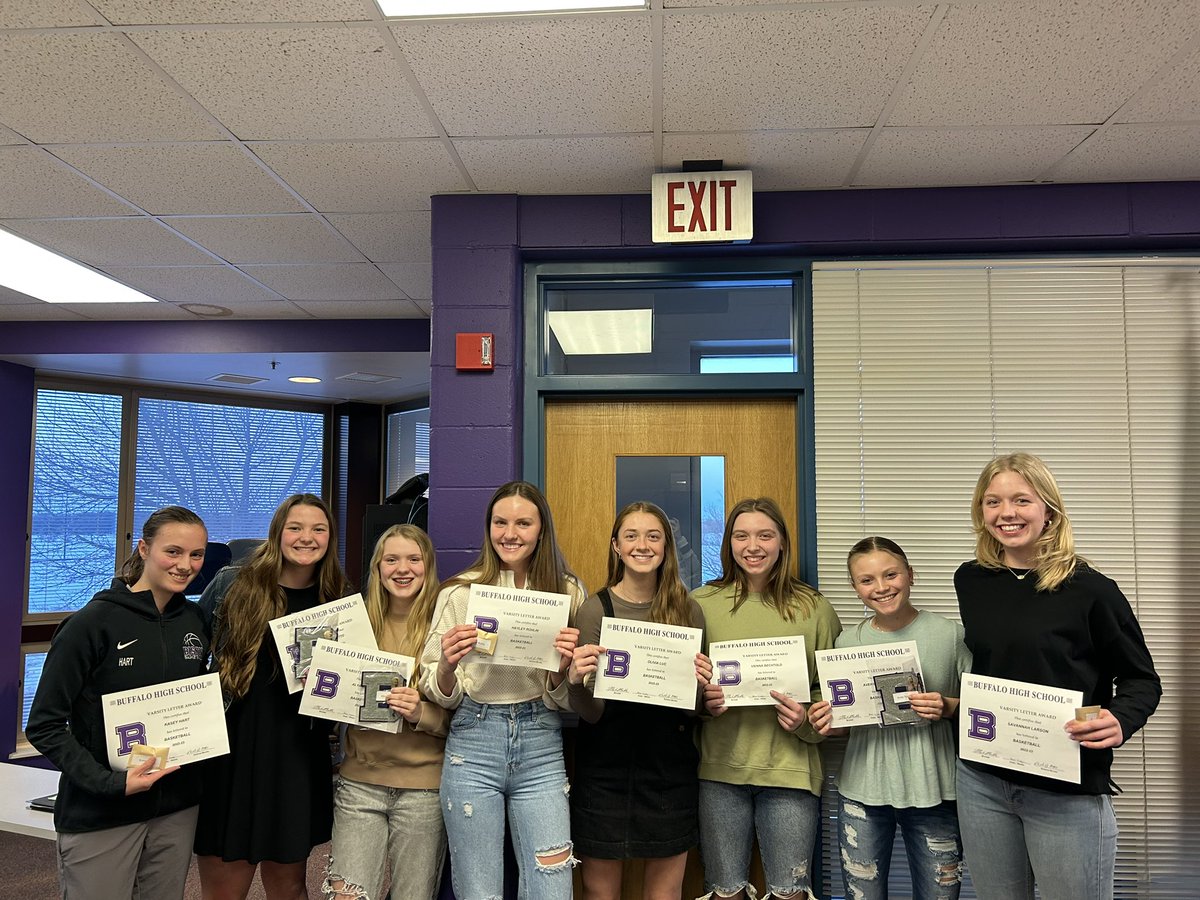 CoachBAMetcalf's tweet photo. Tonight the Buffalo girl’s basketball family celebrated our amazing student-athletes accomplishments in the classroom and on the court! #B1BGBB #BisonFamily #TodayIsTheOnlyDay https://t.co/pE0hNnjR4g