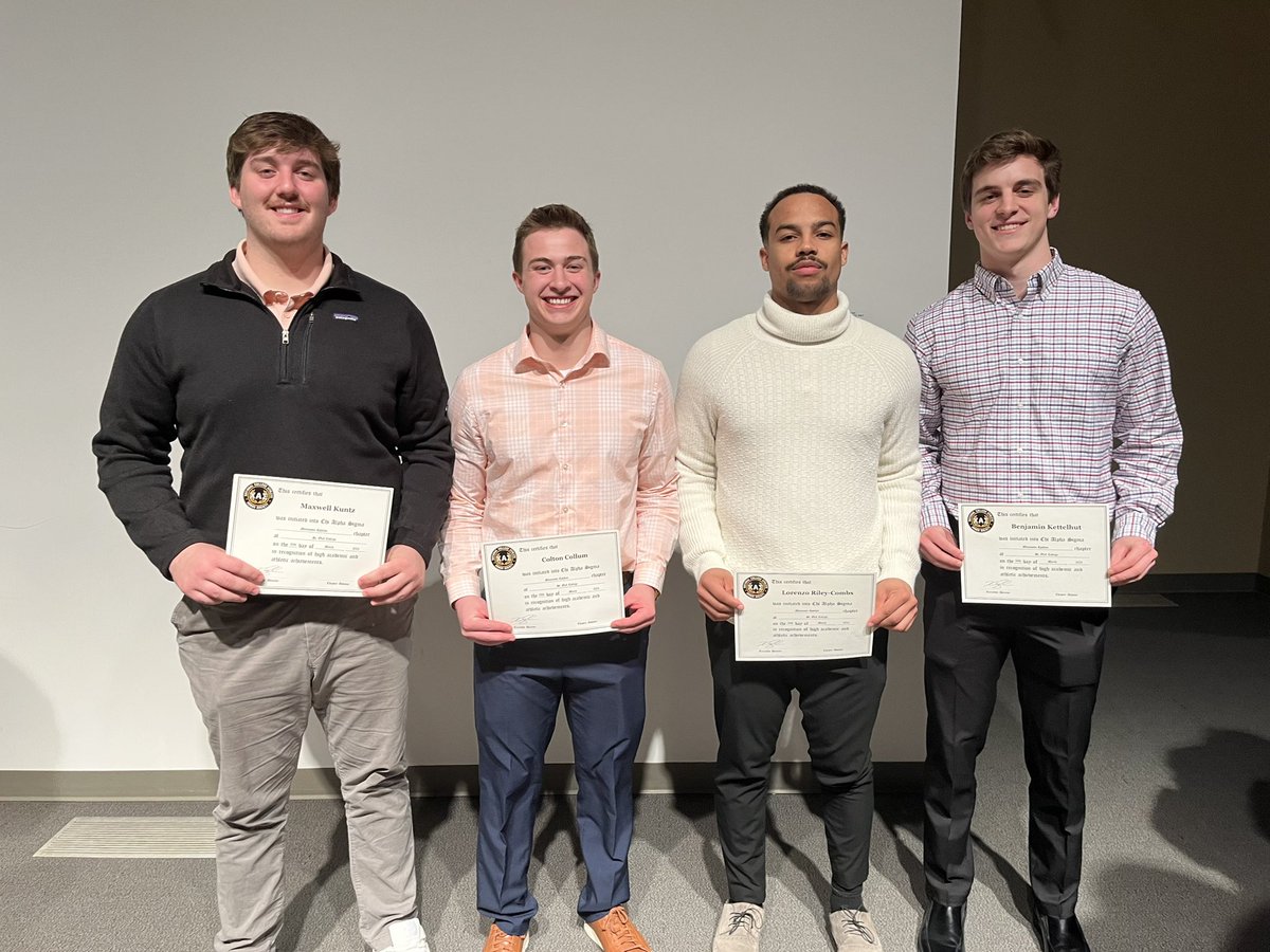 Congratulations to the newest @StOlafFB Chi Alpha Sigma Honor Society inductees! 🦁 #GoOles #UmYahYah