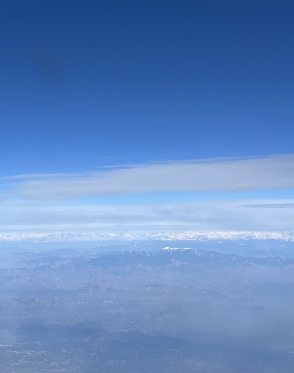 ramandeep18525's tweet photo. To the moon🌚 and mountains🗻 https://t.co/St7yml5jB8