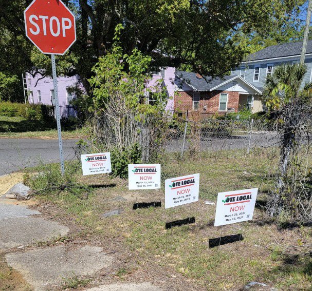 FrazierBen's tweet photo. #WorkingForChange #VoteLocalNow #ThanksLeagueOfWomenVoters #Thanks904ward #ThanksNorthsideCoalition https://t.co/rRqzPXExhu