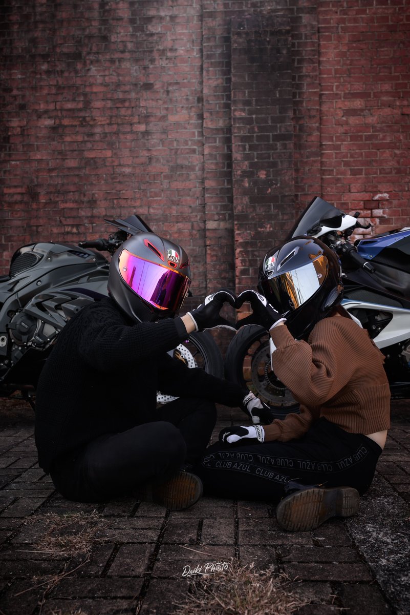 【報告】

結婚しました！
ディズニーでプロポーズしたという事で
婚姻届はシンデレラ🏰

これからもよろしくお願いします🤝