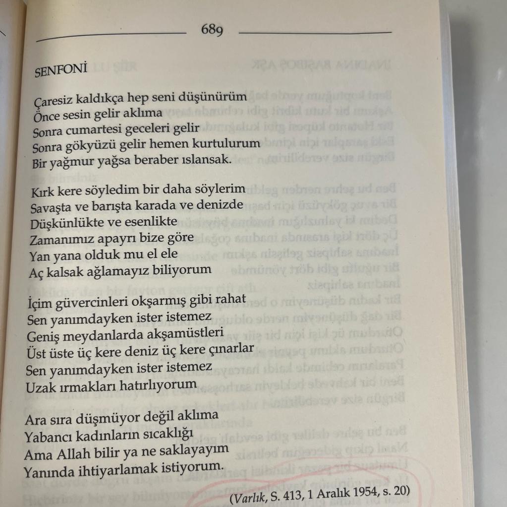 kafadergisi's tweet photo. Dünya Şiir Günü'nde editörlerimiz sevdiği şiirleri sizin için seçti. Tweet'i alıntılayarak, sevdiğin şiiri bizimle paylaş. 🤍

1-Orhan Veli, Güzel Havalar
2-İlhan Berk, Yavaş Yavaş Geçtim Kalabalıkların Arasından
3-Edip Cansever, İçinden Doğru Sevdim Seni
4-Turgut Uyar, Senfoni https://t.co/HhdTQ1gGM8