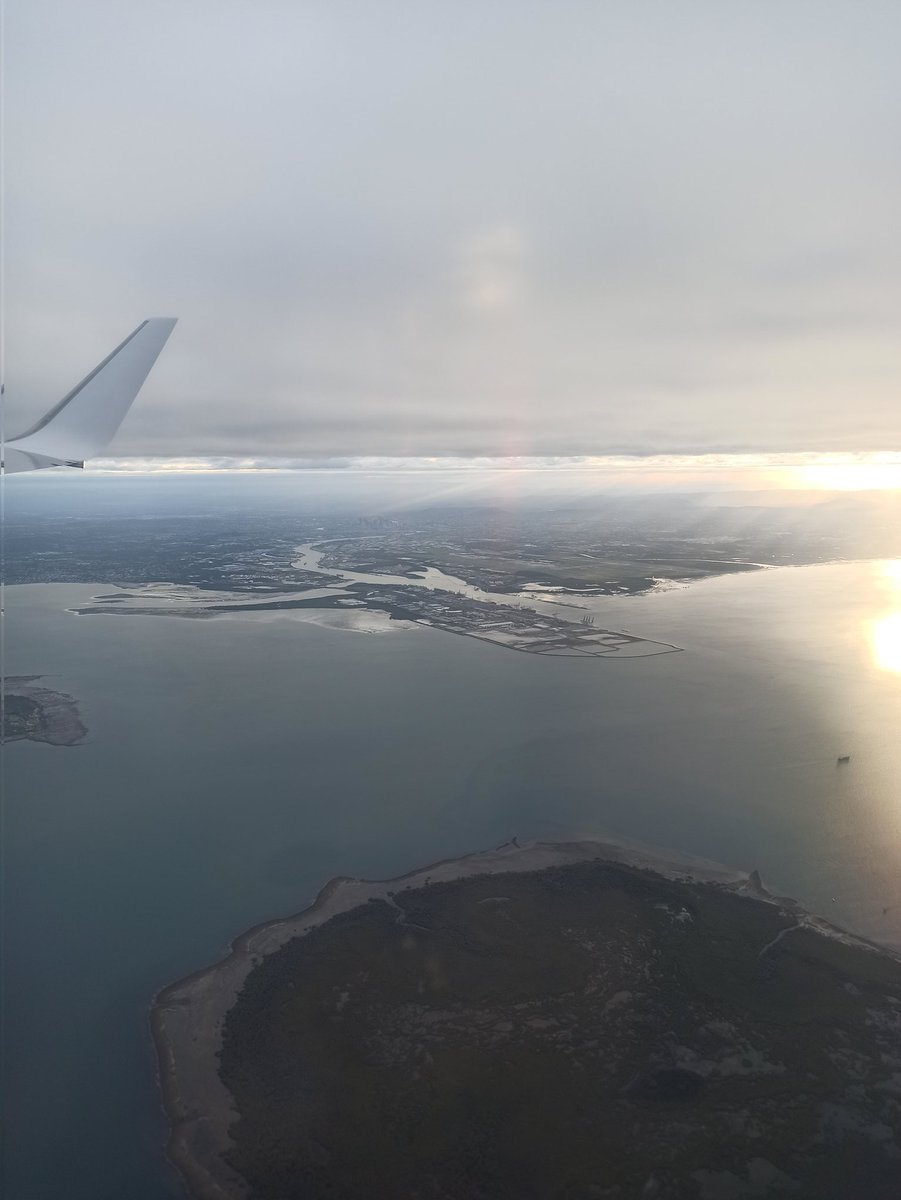 And I'm off to Canberra for Science Meets Parliament 2023 #SMP2023 <a href="/ScienceAU/">Science & Technology Australia</a> to champion the AMAZING reproductive biology research of <a href="/ReproductionSRB/">SRB</a>. So many great stories, so much talent ... This will be a dream!