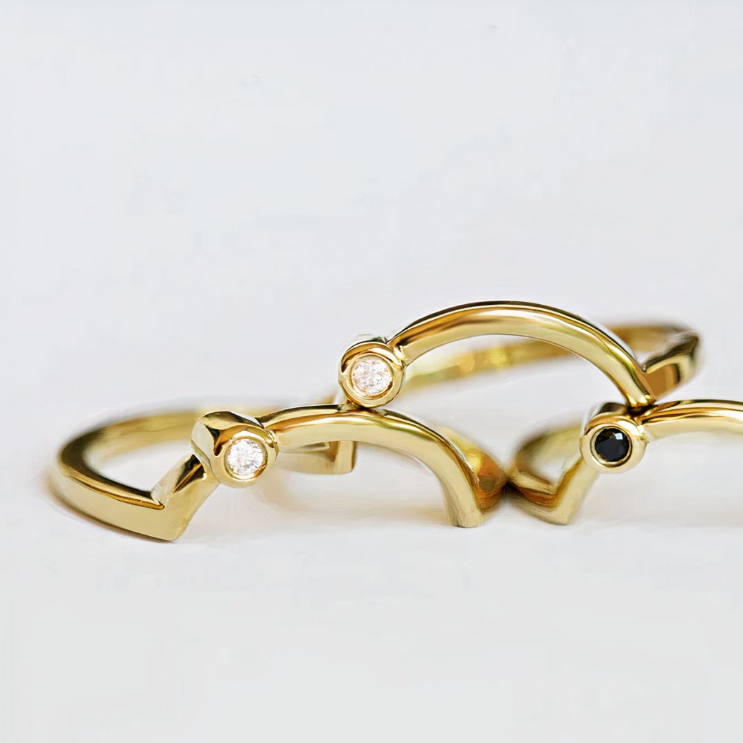 theorsajewels's tweet image. Mix and match to create a personalized statement-stackable diamond ring in radiant gold🌟
#Labgrowndiamond #DiamondBand  #RoundDiamond #TimelessElegance #BridalJewelry #EngagementRing #WeddingBling #JewelryGoals #DiamondsAreForever #WeddingInspiration #BridalStyle #StackableRings