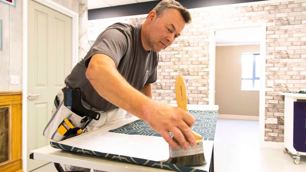 Wary of wallpapering? You're not alone... Head to the Academy website and book onto a Wallpaper course at one of these five venues: Slough, West Thurrock, Norwich, Lincoln and Newport 📲

You'll be a wallpaper wizard before you know it!

spr.ly/60123NWGw

#Wallpapering