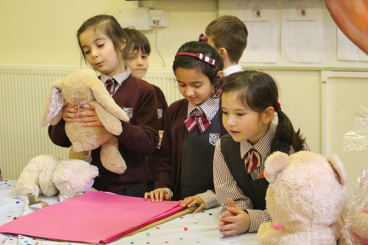 Brentwood_Prep's tweet image. Now that Mothering Sunday is over, we won't spoil the surprises our pupils chose for their loved ones! @FoBS_Social hosted their annual Mothering Sunday Sale last week. We hope all enjoyed their Mothering Sunday. 🥰

#BrentwoodPrep #FoBS #MotheringSunday #Gifts #WeAreBrentwood