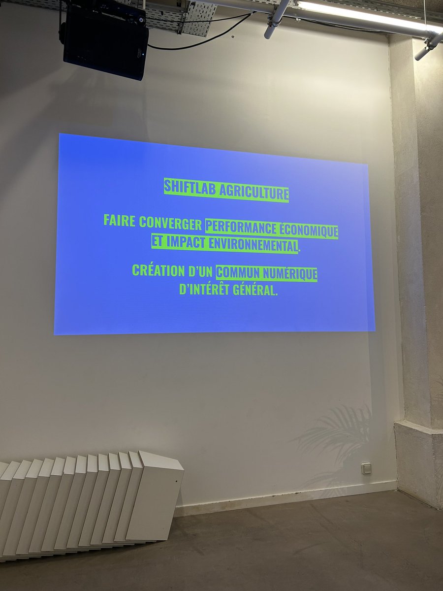 jb_millard's tweet photo. On parle transitions agricoles ce matin au @LIBERTE_LL dans le cadre de son programme #shiftlab #Agriculture 2023. Objectifs : faire converger performance économique et impact environnemental, créer un commun numérique d’intérêt général https://t.co/Zdpco0Xus0
