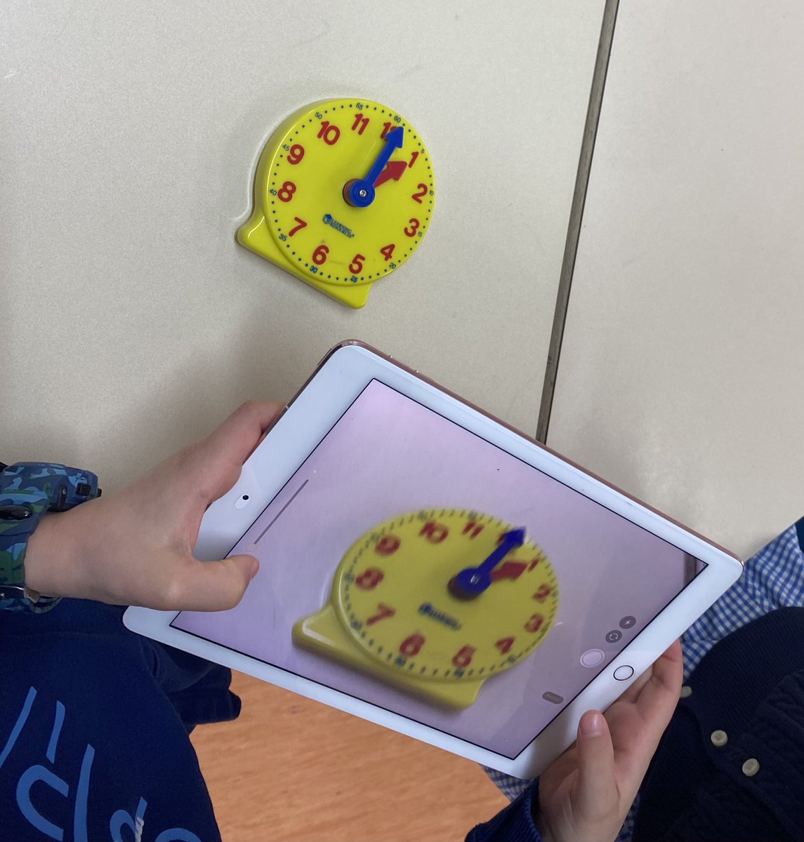 Year 1 students had lots of fun using clocks and drawing their daily schedules <a href="/AppleEDU/">Apple Education</a> #AppleEDUchat