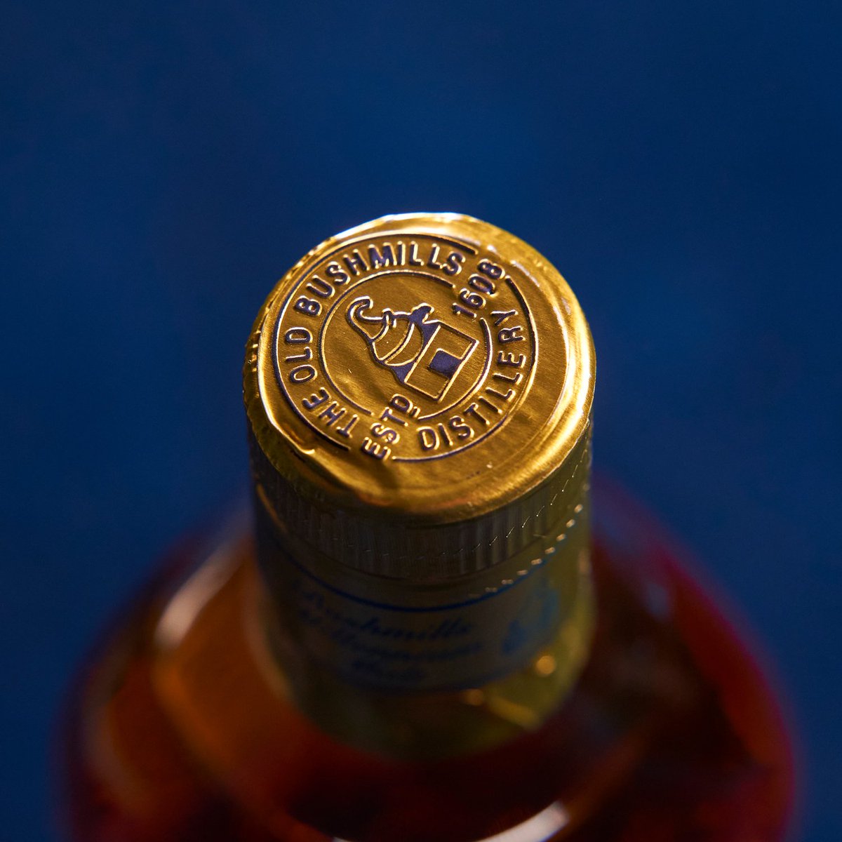 BushmillsM's tweet photo. @anon_opin Even when you used to own a entire private cask full... 1975-1999.  Still available on https://t.co/3I4aqvDbXf the oldest whiskey Bushmills had ever made back in 1975. https://t.co/TNIAKSYKqz