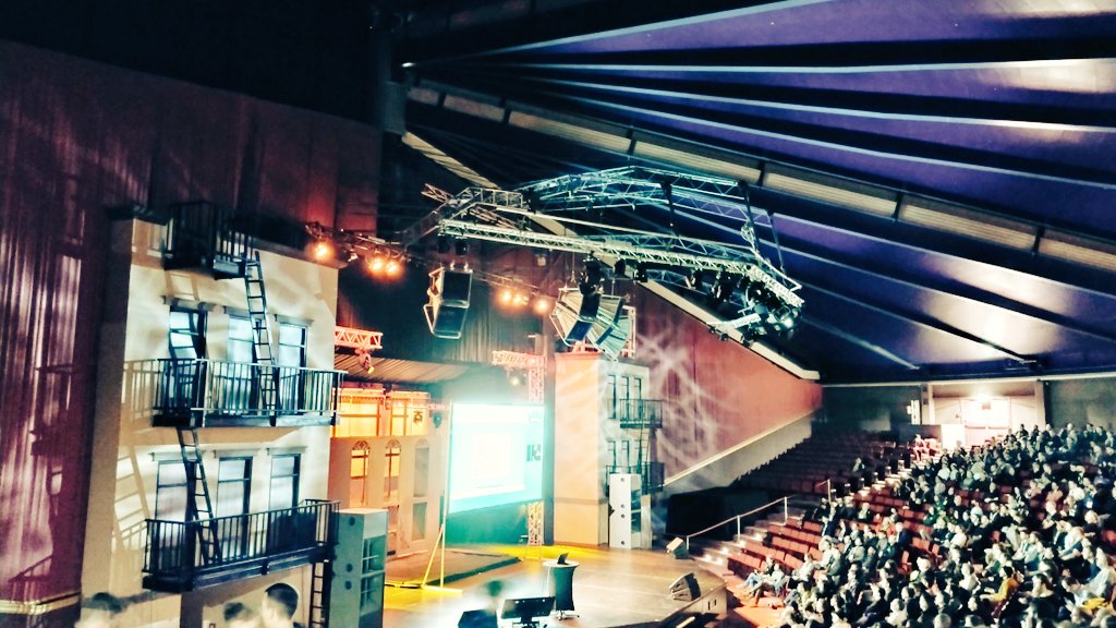 lofidewanto's tweet image. #JavaLand2023 hope to see the weather is getting better ☔🌦️

Session: Zen of Programming - Story of Programming - Writing super simple code...