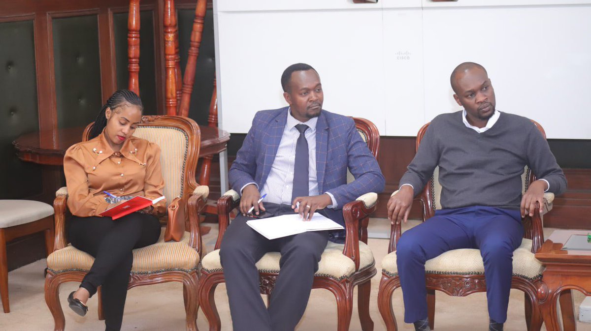 SakajaJohnson's tweet photo. Met the top leadership of Radio Africa Group led by Group Chief Operating Officer Martin Khafafa. Radio Africa with brands such as @RadioJamboKenya @TheStarKenya @Kiss100kenya is a leading media house whose partnership is important to our goal of meaningful public engagement. https://t.co/p3iets4YAe