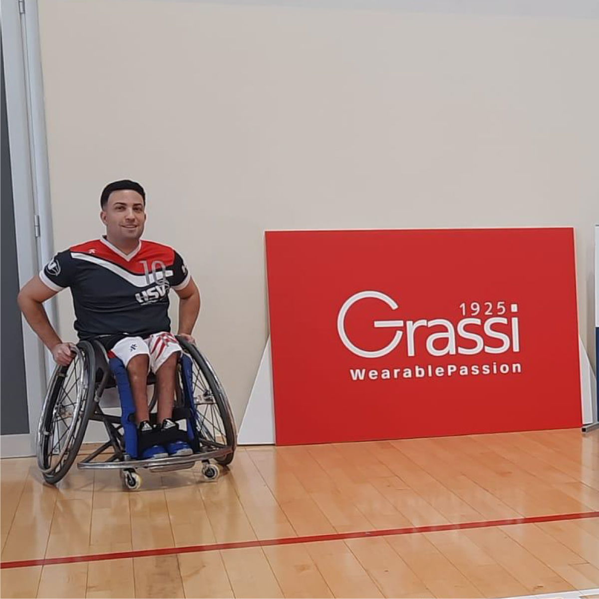 Insieme si vince sempre! ❤️🏀 
#NoisiamoVarese #PallacanestroVarese #HSVarese #biancorossi #basketincarrozzina #Grassi1925 #WearablePassion