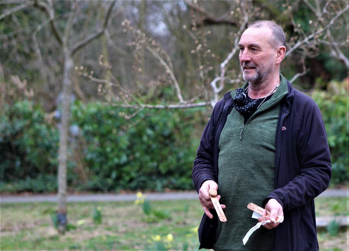 Fancy learning how to prune fruit trees? Join us at Cheetham Park Community Orchard for hands-on training led by our apple-tree pro, Rob.
All equipment provided. 
The event is free, though you need to book by commenting below 👇