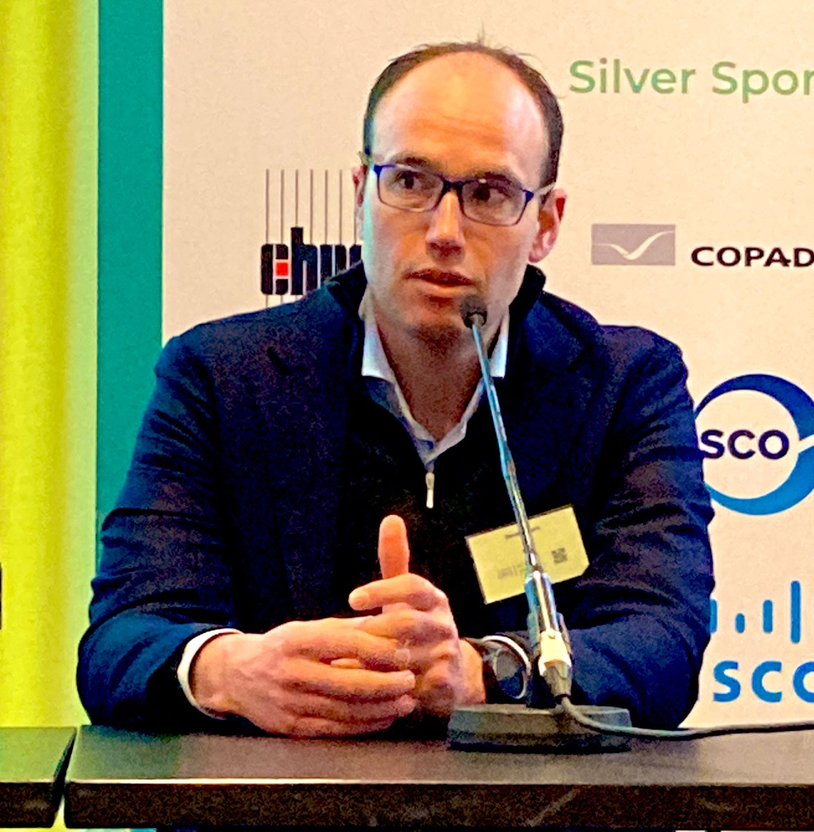 @EDSO_eu vice chairman, @Stedin #chief #transition officer David Peters offering views in the #geopolitical panel at #SGTechWeek2023. “The cahallenge? To introduce new views about “throttling” #EV charging and #heatpump management to manage the grids”