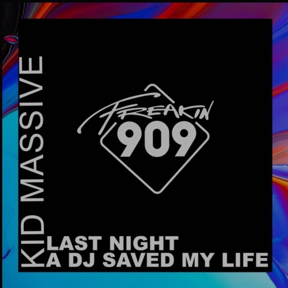 theSOUND_BOX's tweet photo. We are broadcasting the hottest #housemusic
on #theSOUNDBOX #Radio Station π»...
Kid Massive - Last Night A DJ Saved My Life
ππΆπ₯π₯ #nowplaying
Tune in and listen π§
(Links in bio) https://t.co/VhyPcoGz53