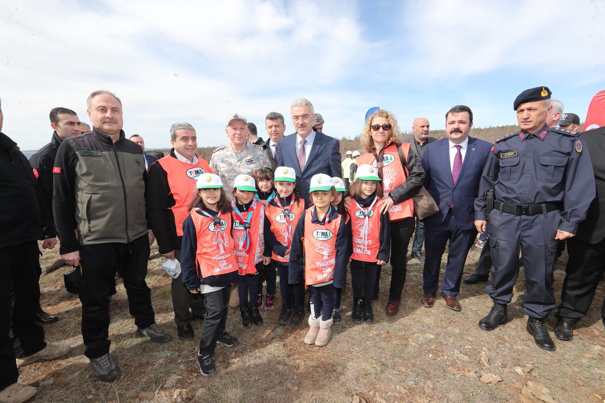 21 Mart Dünya Ormancılık Günü ve Orman Haftası Etkinlikleri Kapsamında Deprem Şehitleri Adına Fidan Dikildi
eskisehir.gov.tr/21-mart-dunya-…