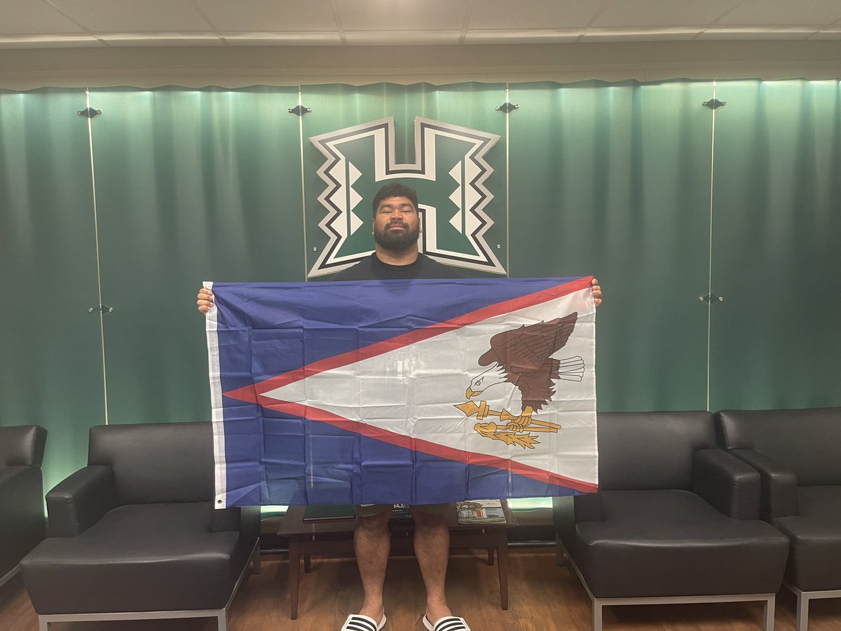 KidfromtheRock's tweet photo. Congratulation Blessman James Taala.  You are the first student athlete from @HawaiiFootball and American Samoa to be invited to the Canadian Football League Global combine.  Good luck &amp; all the best in Edmonton.  🏈🌈🤙🏽🌴#BRADDAHHOOD #SamoaMuamuaLeAtua

https://t.co/EmFByuQnmK https://t.co/ekXjwlhFLU