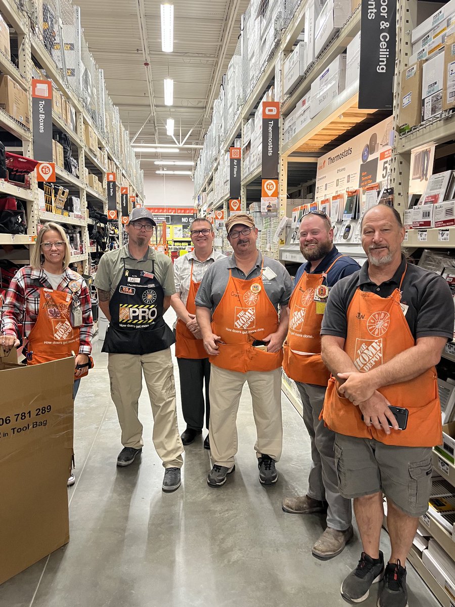 Steve Giannakopoulos (@hdstevieg) on Twitter photo Dept.26 walk with some great leaders ! Knowledge is power! <a href="/ThomasM02683615/">Thomas Manning</a> <a href="/gary_garygarygo/">gary osgood</a> <a href="/mariab1022/">Maria</a> <a href="/Cmathews8528/">Carol Mathews</a> Dept.26 walk with some great leaders ! Knowledge is power! <a href="/ThomasM02683615/">Thomas Manning</a> <a href="/gary_garygarygo/">gary osgood</a> <a href="/mariab1022/">Maria</a> <a href="/Cmathews8528/">Carol Mathews</a>