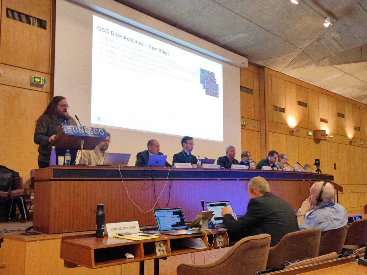 IocUnesco's tweet photo. Today's #IODC Session 3 keynote from @NOAA's Kevin O'Brien describes the @GOOSocean OCG strategy to improve access to in situ #oceandata https://t.co/W2ZDFux3Ud
