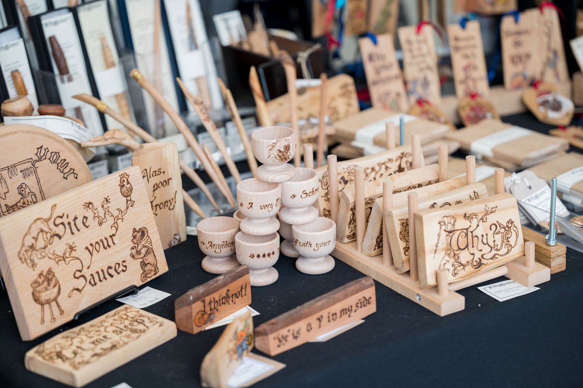 IMC_Leeds's tweet photo. We know that all medievalists love a bit of #marginalia so are over the moon to welcome @Fiftyeleven1 to the #IMC2023 Craft Fair. Check out Sabrina's wide range of medieval-inspired items here: https://t.co/swANHKrwyn https://t.co/4F8k1sMuP3