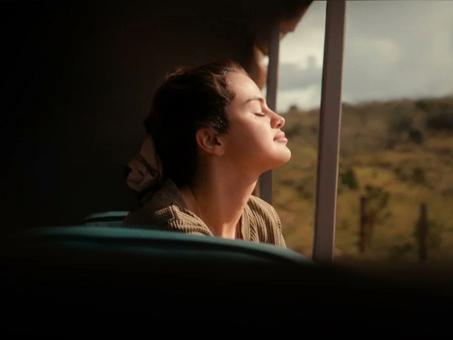 katherinerh16's tweet photo. I'm voting for #MyMindAndMe for #FavoriteDocumentary at the #iHeartAwards RT to vote too! #SelenaGomez @selenagomez https://t.co/BVp2M6Zk4U