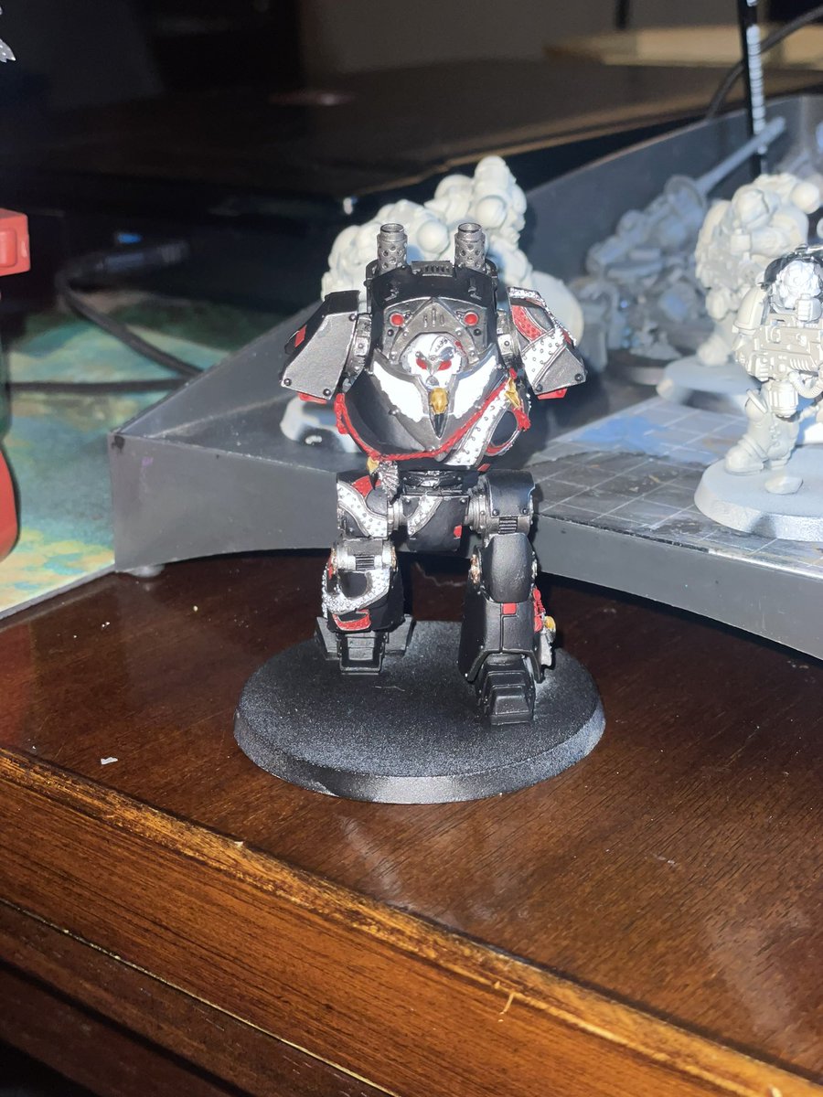 Velak_Paints's tweet photo. Not the greatest pictures but here’s the contemptor. Arms coming soon.
#warhammer40k #Ravenguard #WarhammerCommunity https://t.co/W2SfzEDbvU
