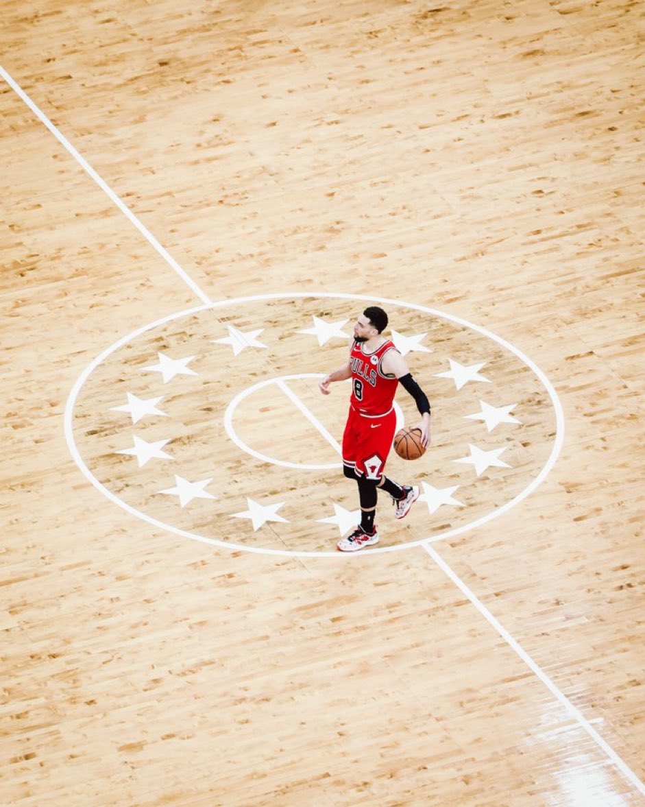 ChicagoBulls_TR's tweet photo. kafaya takmış play off yaptıracak https://t.co/RyomhFRtny