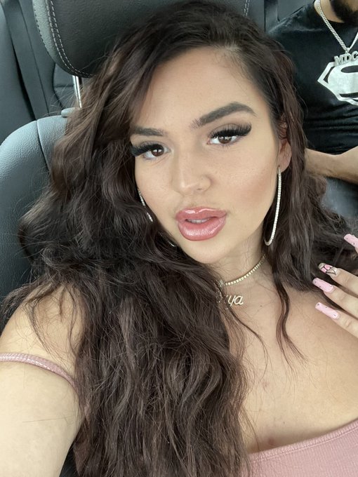 TW Pornstars - Vicky2freaky. Pictures and videos from Twitter. Page 9