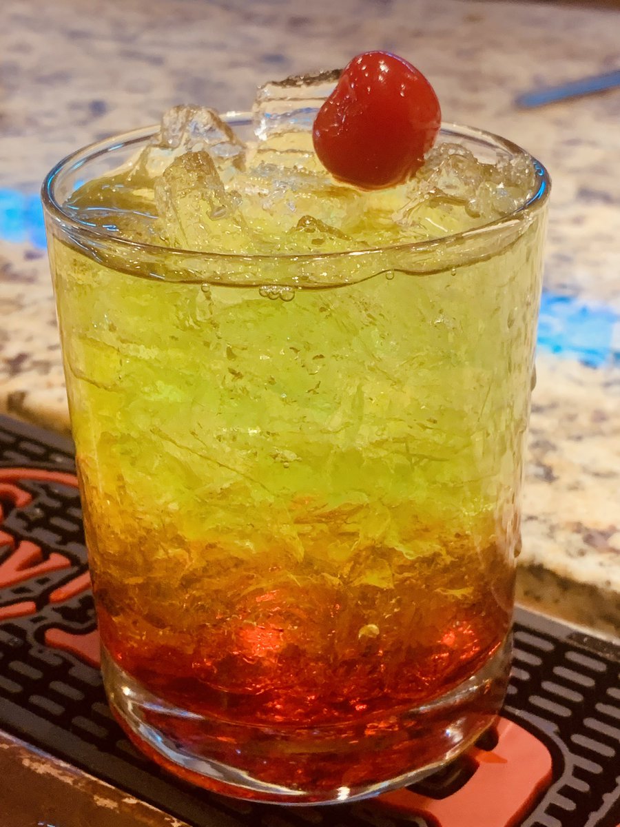 mrjaerich's tweet photo. Tie me to the bed cocktail #mrbartender https://t.co/NAXfCGbqCo