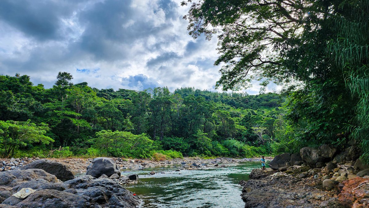 ETotovosau's tweet photo. Would you guys believe me if I said this is somebody's backyard?
#yasayasavakara https://t.co/jIDRy8jyyU