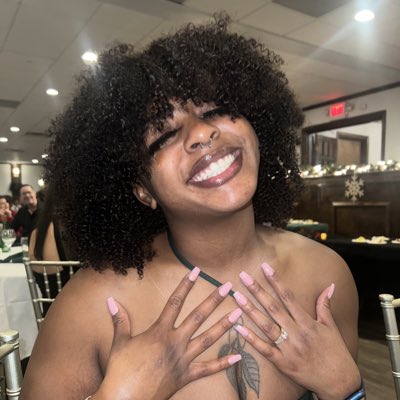 Leiqua__'s tweet photo. #NewProfilePic https://t.co/zt4o3q41eD