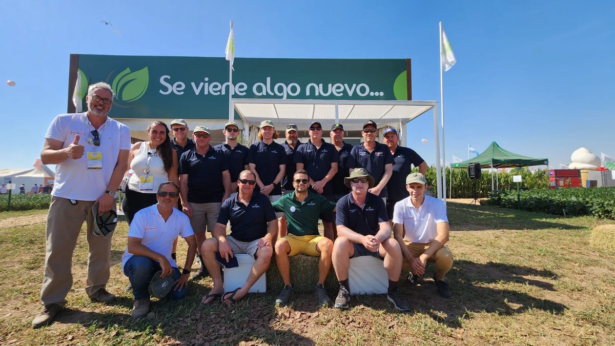 spraytec_aus's tweet photo. After much anticipation, we had the fortune to tour Argentina with our closest clients and business partners! Venturing between Buenos Aires and Rosario, we covered all bases; farms, co-ops, trials, factory’s, ports, Spraytec’s HO and the famed @Expoagrocom! Stay tuned for more! https://t.co/GCsS9u7glv