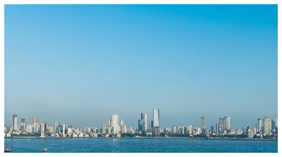 Postcard from Mumbai
#Mumbai #BandraWorliSeaLink #MyCity #mumbaicity #MumbaiMeriJaan #MumbaiSkyline