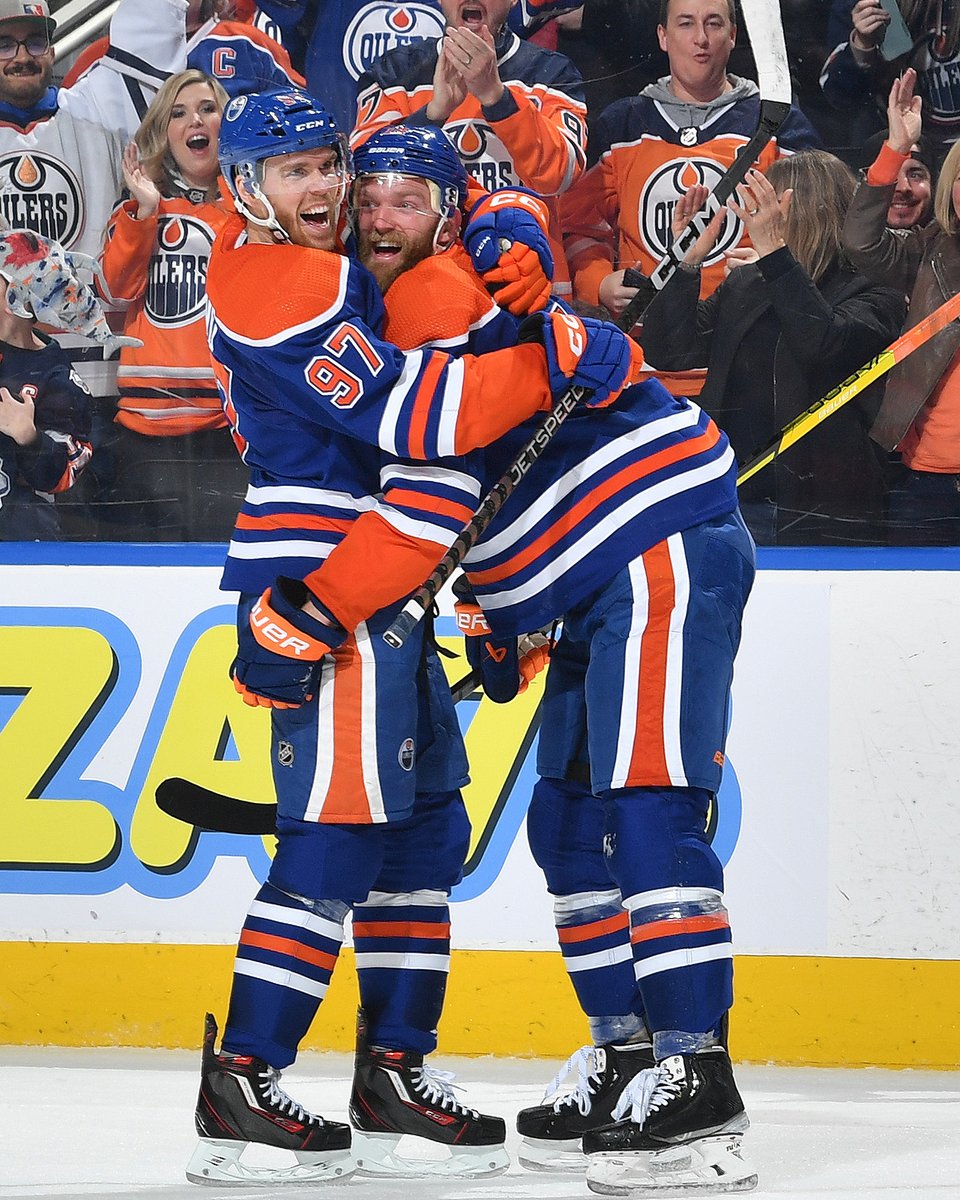 EdmontonOilers's tweet photo. The perfect photo doesn't exi-

😄🤗😍 https://t.co/cDakWPOM4C