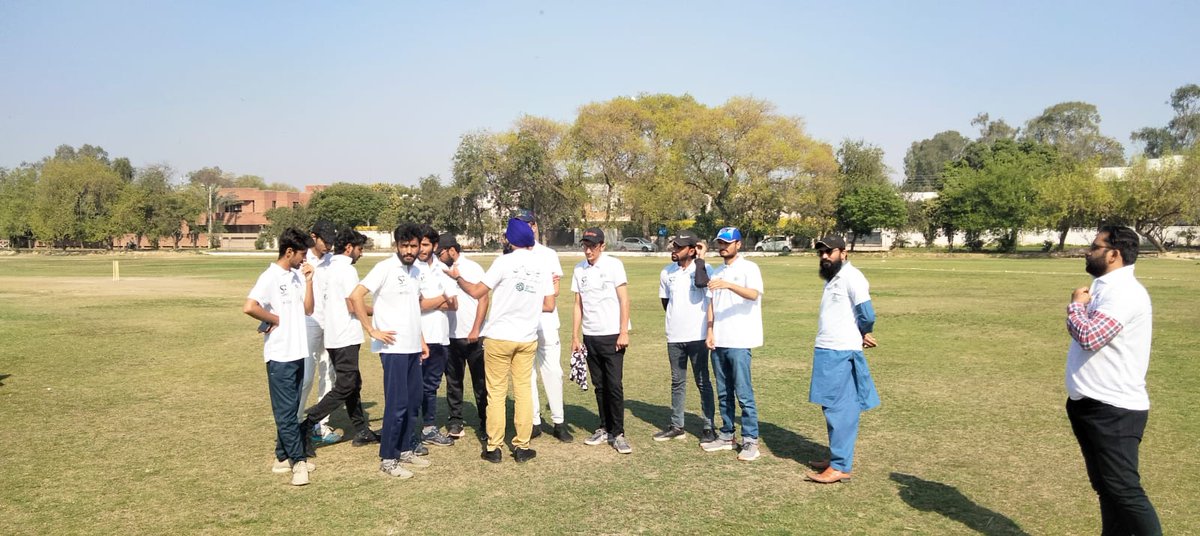 Youth leaders under the umbrella of Youth for Humanity designed their action project for the promotion of peace and social harmony 'Sport for Peacebuilding' in Lahore engaging youth from diverse backgrounds.

#YFH #youth  #SFEA #youthforhumanity